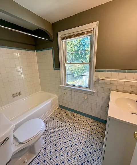882 Keystone Dr — Photo 18