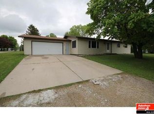 235 N 6th St, Winneconne, WI 54986