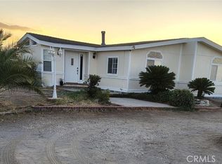 12782 Riggins Rd, Phelan, CA 92371