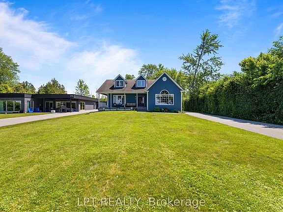 4th image of 173 Lake Dr E