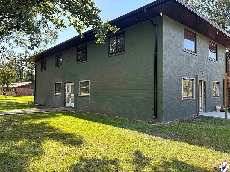 411 Redwater Rd — Photo 19