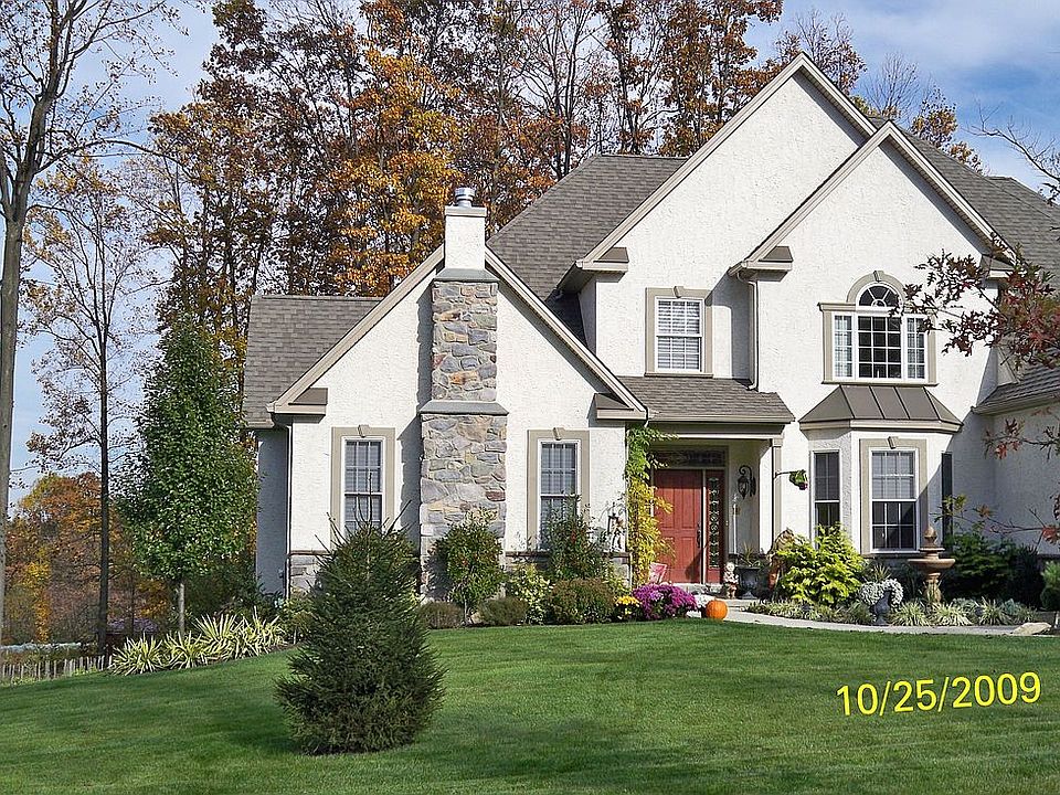 2nd image of 102 Dominic Dr