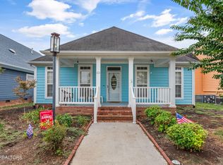 121 Liberty Ct, Oak Ridge, TN 37830