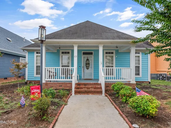 121 Liberty Ct, Oak Ridge, TN 37830