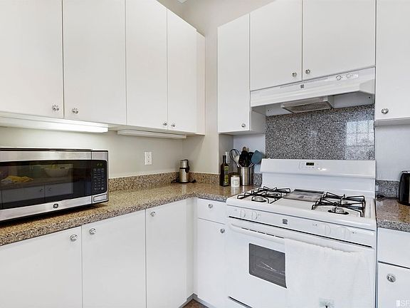 3rd image of 2999 California St APT 64