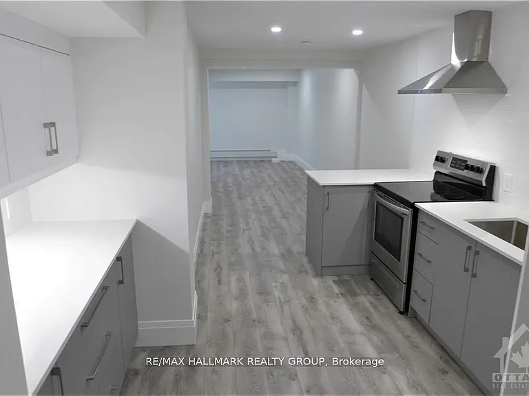 375 Mackay St #6 — Photo 16