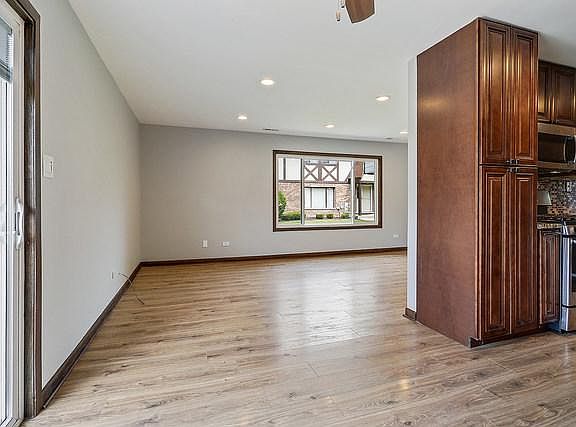 4th image of 8546 Steven Pl