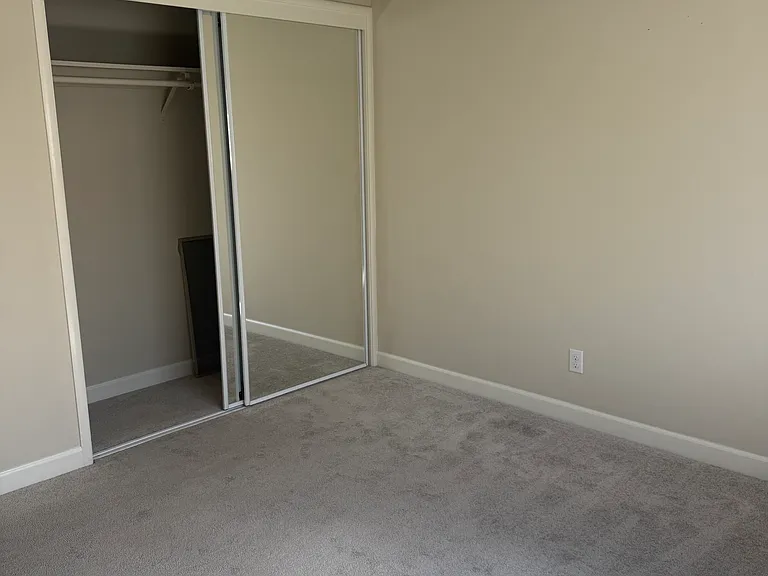 130 Village Ct — Photo 13