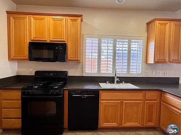 5th image of 2640 Lenrey Ave