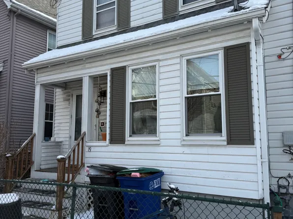 (undisclosed Address), Somerville, MA 02145