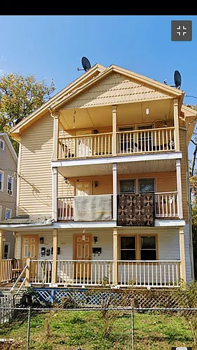 105-107 Magnolia St Photo 1