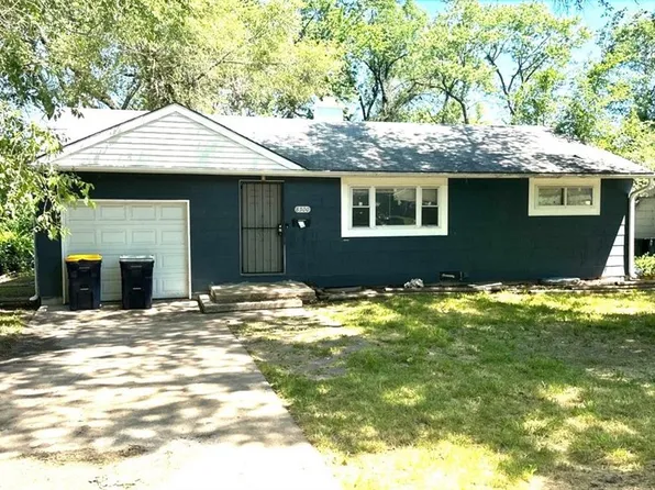 8500 E 114th Ter, Kansas City, MO 64134