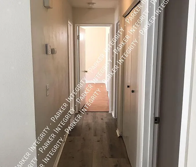 15202 Stable Ln — Photo 6