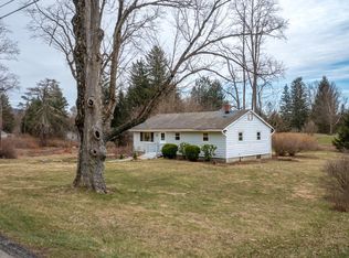 9 Dykeman St, Pawling, NY 12564