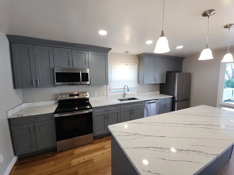1331 Bayville St — Photo 27