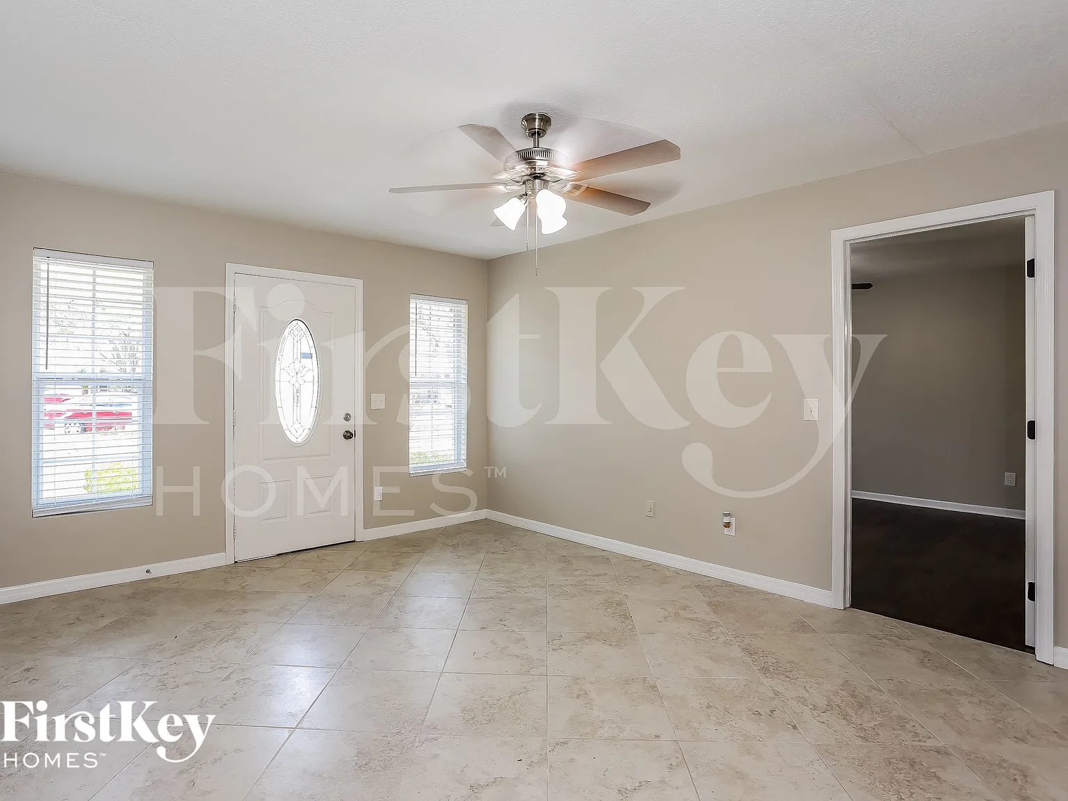 4 bed, 2.0 bath, 1686 sqft, $2,145 — Photo 3
