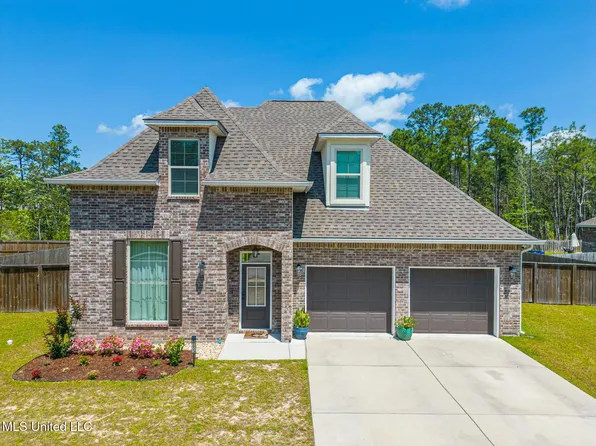 12023 Michael Grace Dr, Gulfport, MS 39503