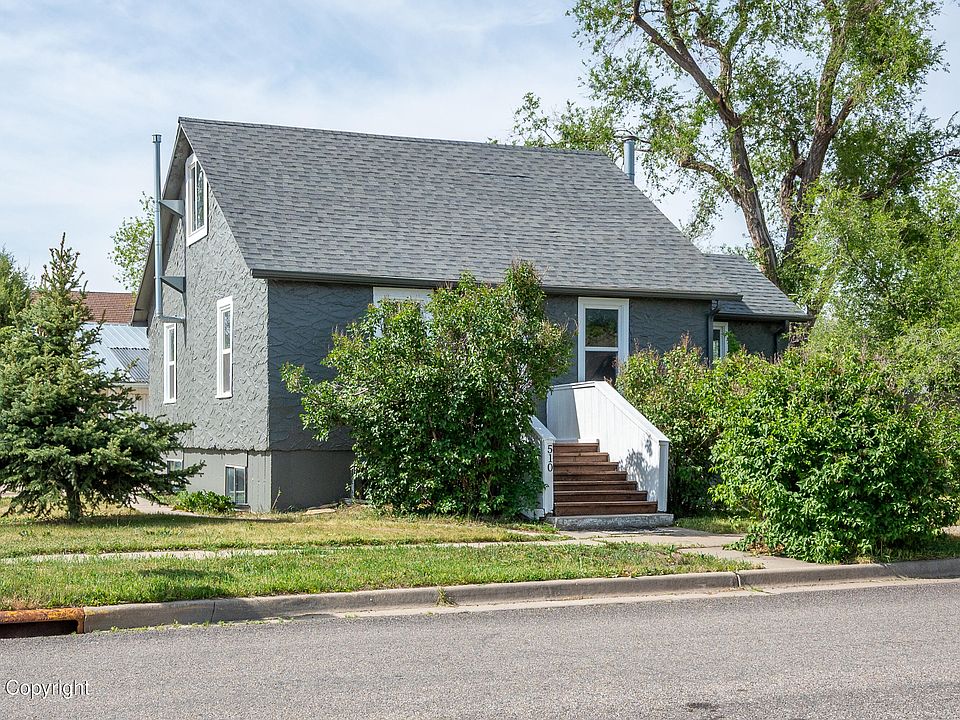 1st image of 510 E 3rd St