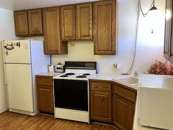 5th image of 3714 F Ave