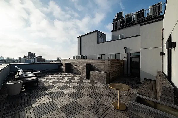 Rented by ANM Management LLC | media 35