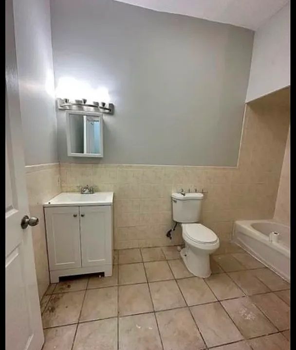 1st image of 136 S 7th St #2L