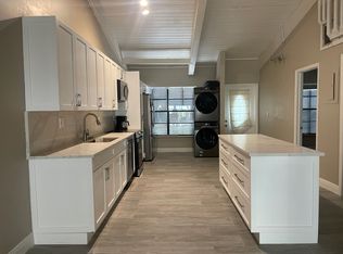 2281 Dogwood Ct, Pembroke Pines, FL 33026