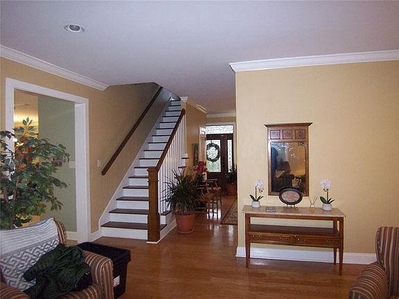 4th image of 32118 Bunting Ct