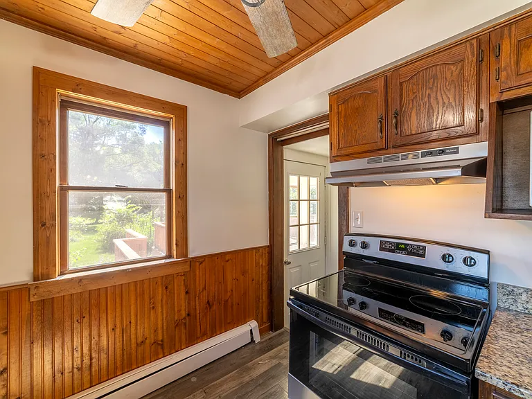 7535 Independence St — Photo 19