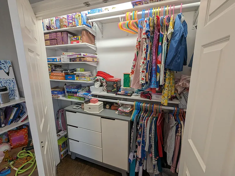 Bedroom 4 closet