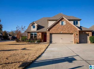 300 Creekside Cir, Pelham, AL 35124