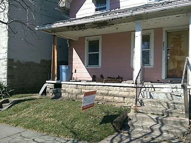 2nd image of 2319 Bakewell St