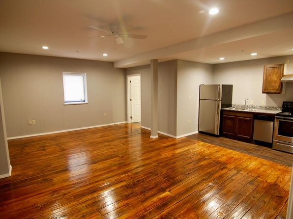 1306 E 11th St #9