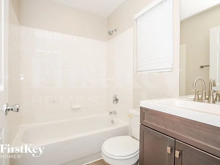 6068 Puesta Del Sol St — Photo 13