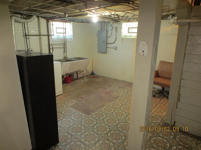 2021 Waverly Pl — Photo 17
