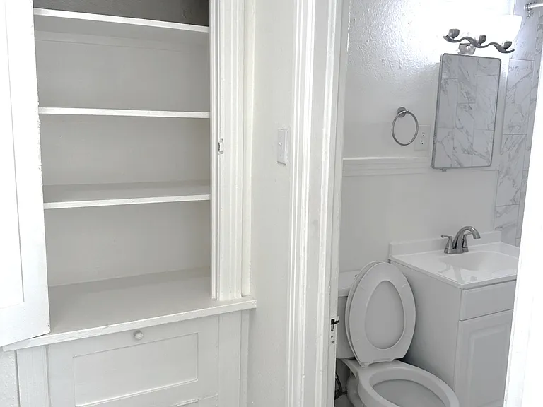 4217 Wycliff Ave #1BDUF — Photo 5