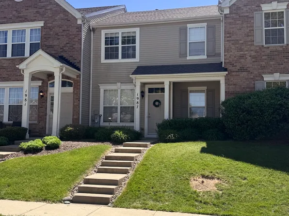 1987 Yasgur Dr, Woodstock, IL 60098