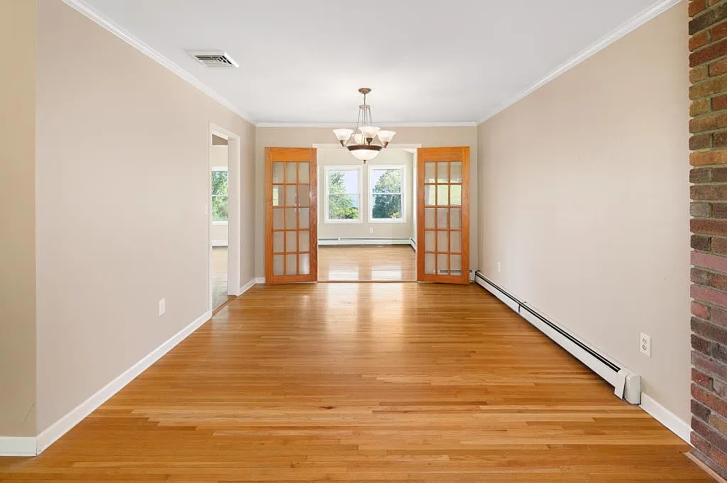 3 bed, 1663 sqft, $3,700 — Photo 3