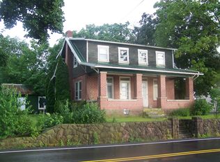 132 E Maple Grove Rd, Narvon, PA 17555