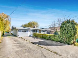 41965 Yarrow Central Rd, Chilliwack, BC V2R 5E7