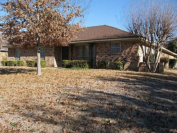 2nd image of 302 Anzio Dr