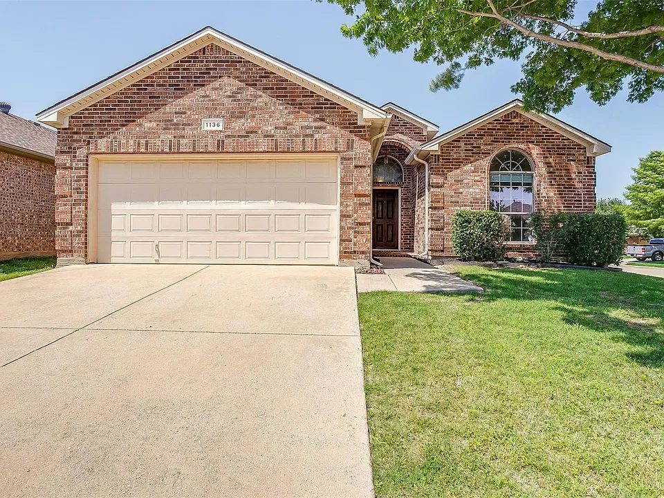 1136 Roping Reins Way