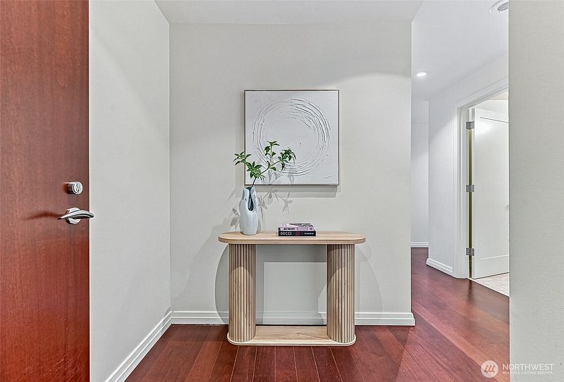 3rd image of 500 106th Avenue NE #1205