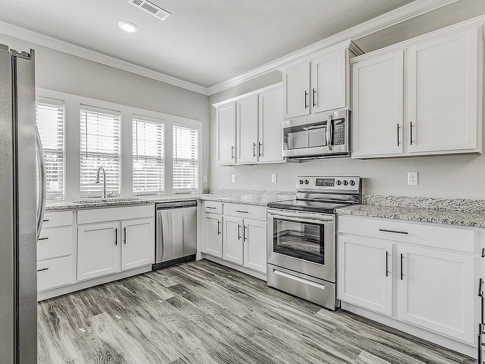 Fitzgerald Floor Plan: 3 Bedroom/Two Bath - 1,731 SF