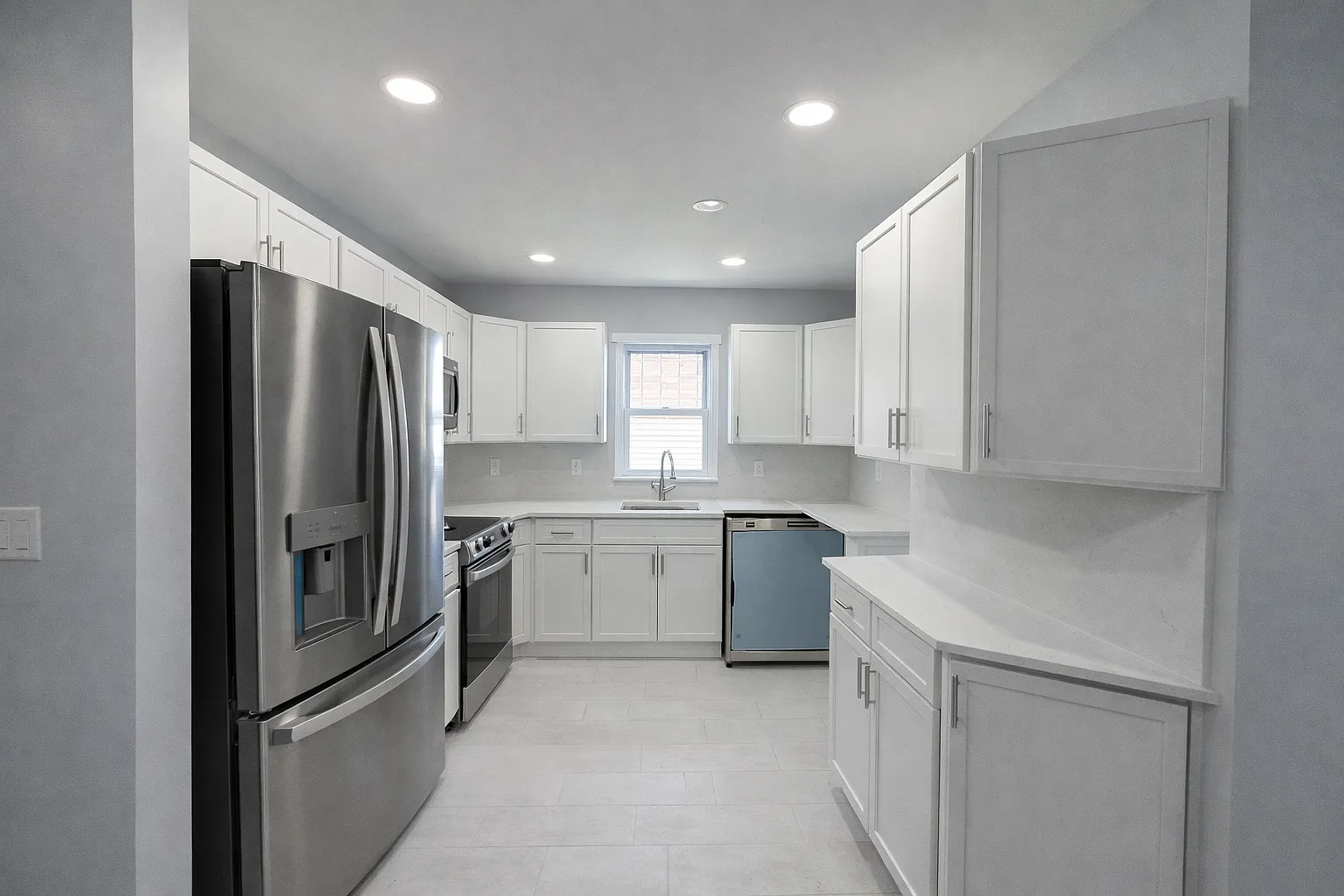 3 bed, $2,600 — Photo 1