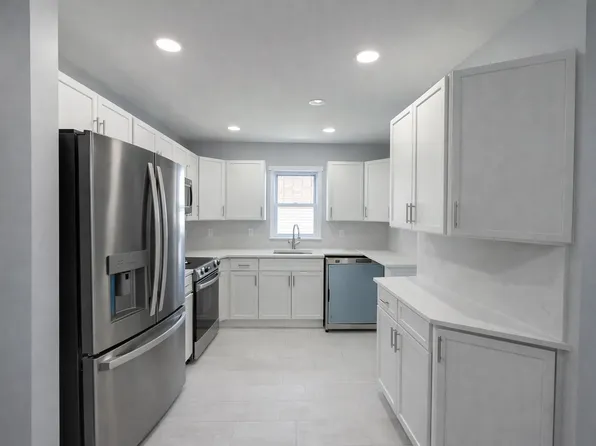 95 19th Ave #1, Newark, NJ 07103