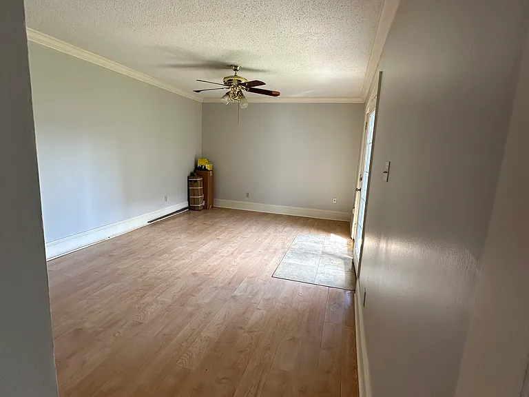 102 Catherine St #4A — Photo 5