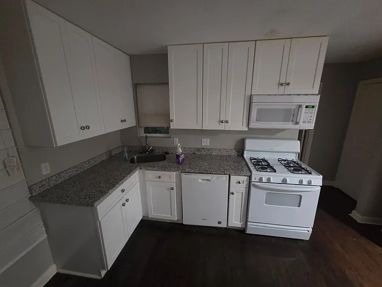 3502 Rosedale St #C — Photo 7