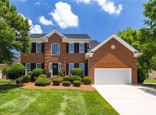 217 Oakmont Park Ct, Kernersville, NC 27284