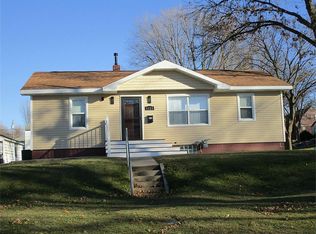 1125 Hammond Ave, Waterloo, IA 50702
