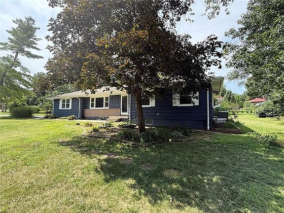 4th image of 7600 E 130th Ct